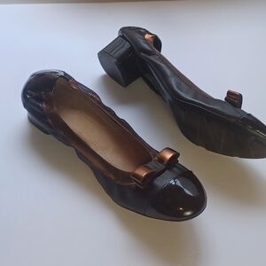 Salvatore Ferragamo VARA  Women's Low Heel Shoes Pumps 6 N Italy Brown Dress
